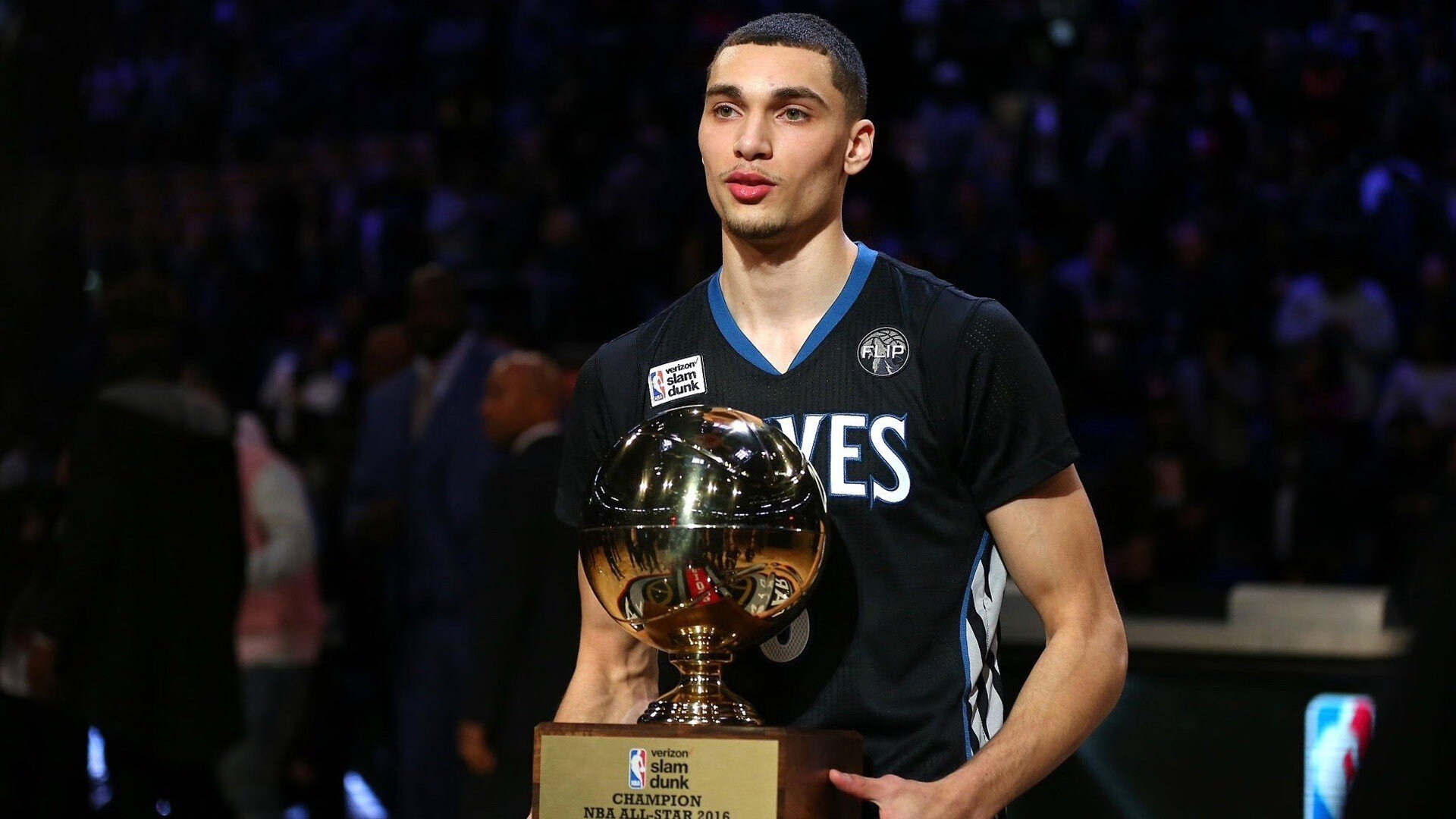 年终总决赛横扫戴维斯杯，蒂姆点燃赛场，一场跨越赛场的激情传递